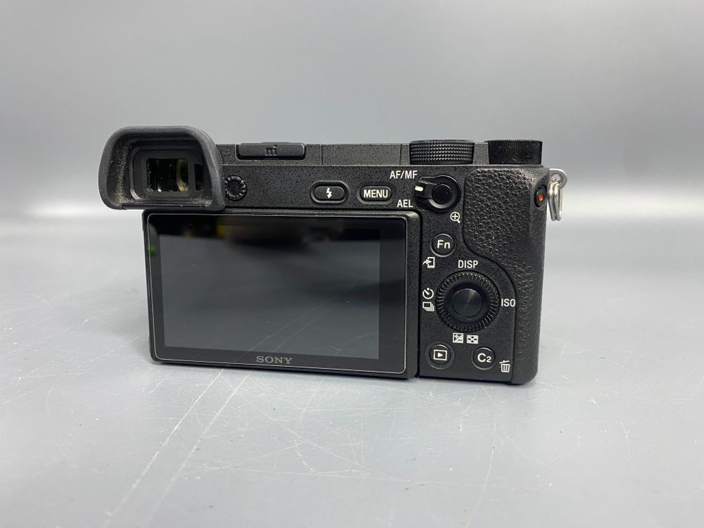 Sony A6300 19100 кадров