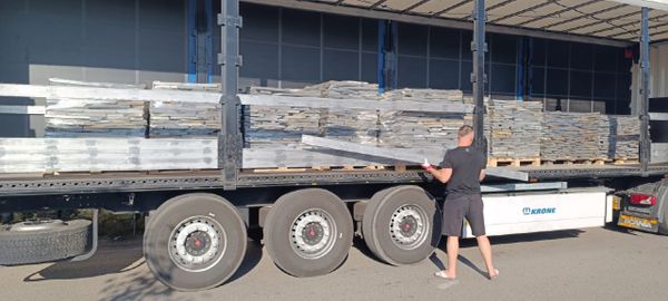 Доставка № 2355 Синий плитняк и синий дракон в Московскую область г. Химки