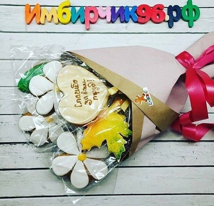 Имбирные пряники цветы