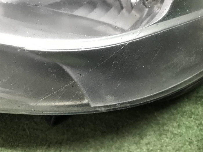 Фара левая Mercedes Sprinter W910 (19-нв) галоген