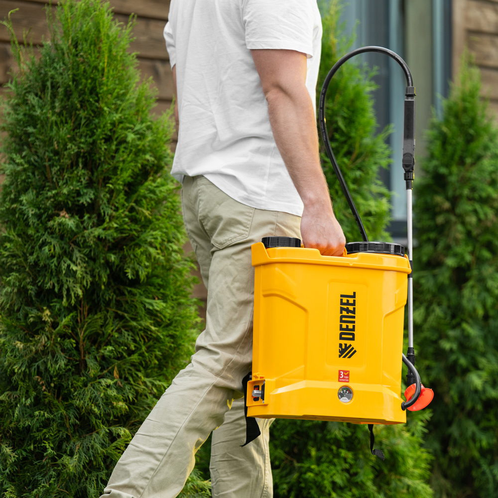 Опрыскиватель ранцевый аккумуляторный DP-10LA, 10 л, 12 В, 8 Ач// Denzel