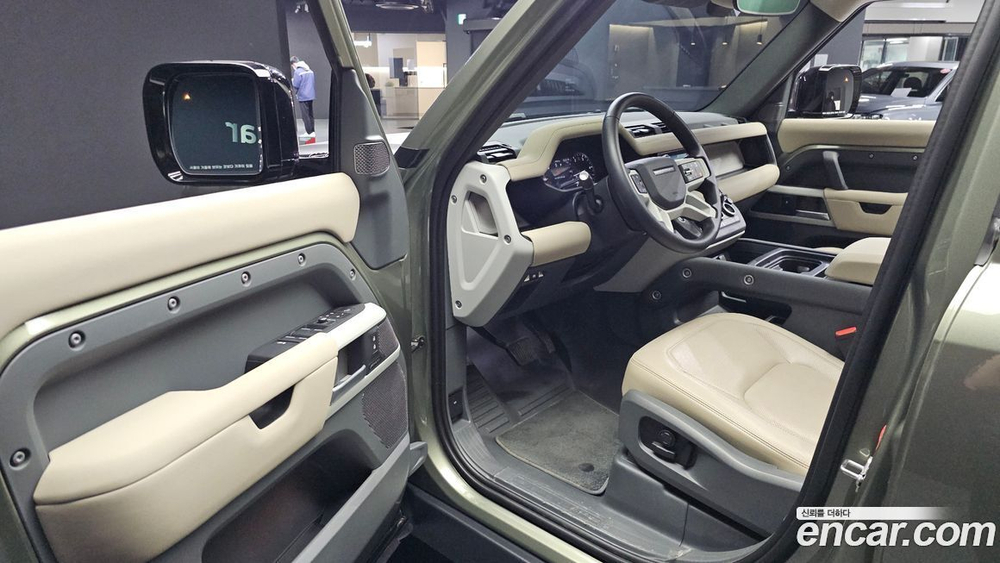Land Rover Defender (L663) 110 D250 SE (07.2022)