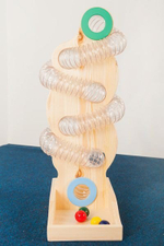 Настольный лабиринт с трубкой вертикальный