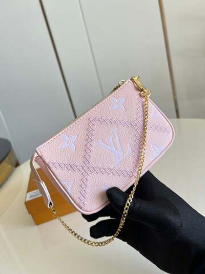 Louis Vuitton Mini Pochette Accessoires