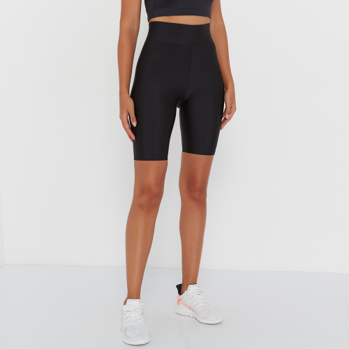 Черные спортивные велосипедки