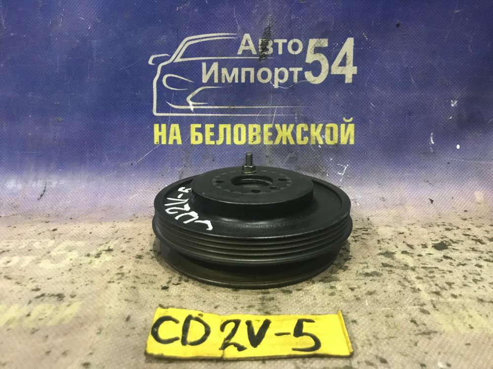 Шкив коленвала MITSUBISHI LIBERO 2001