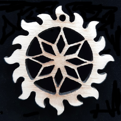 Славянский оберег Алатырь. Диаметр 5 см.