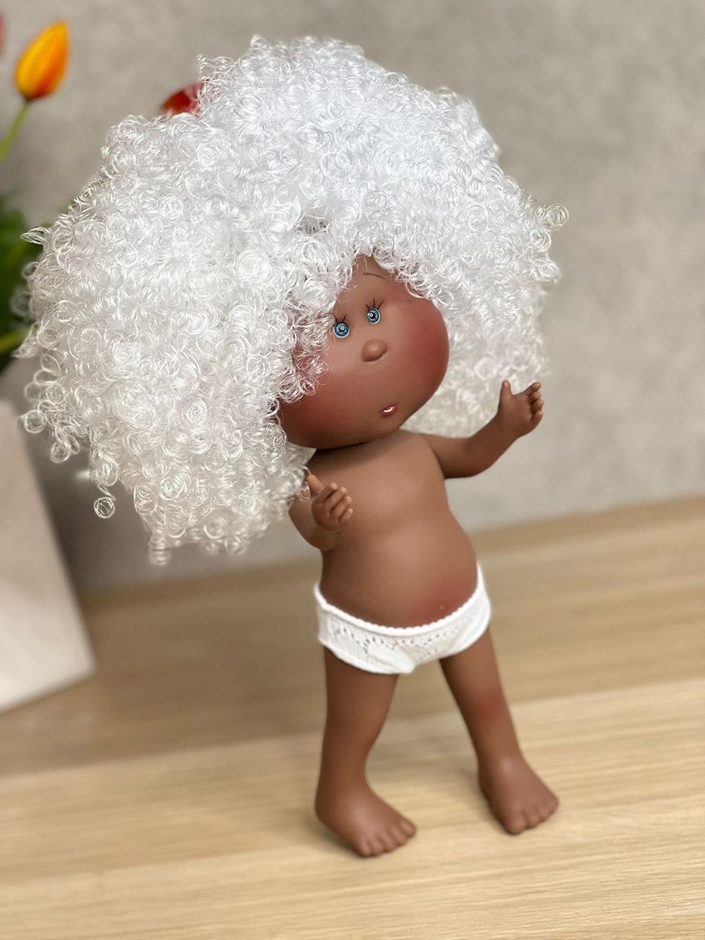 Кукла Nines виниловая 30см MIA без одежды (3000W30A2)