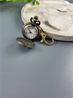 Часы с карабином и цепочкой