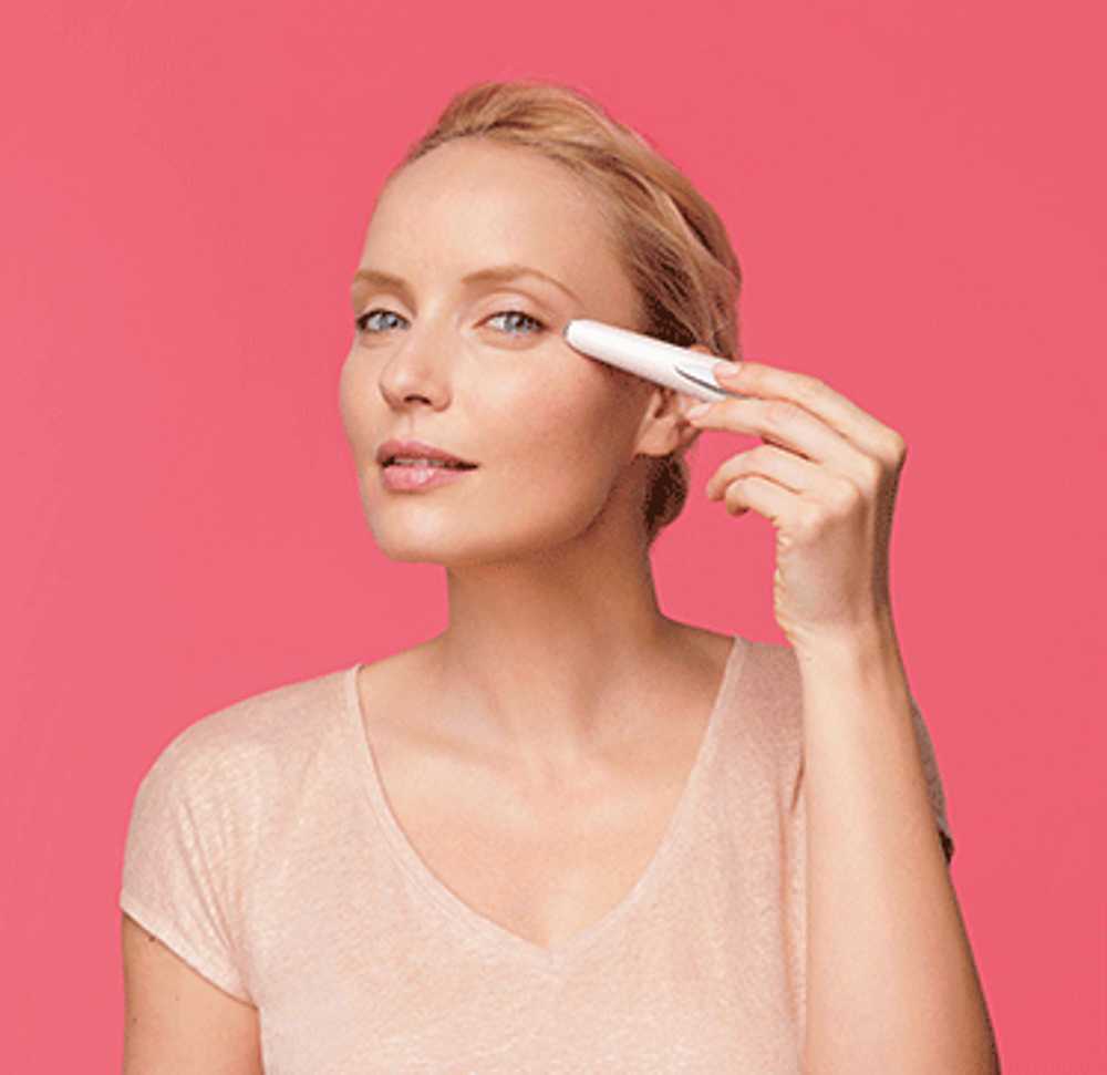 Антивозрастной массажер для коррекции кожи вокруг глаз Rowenta Eye Massager LV2020F0