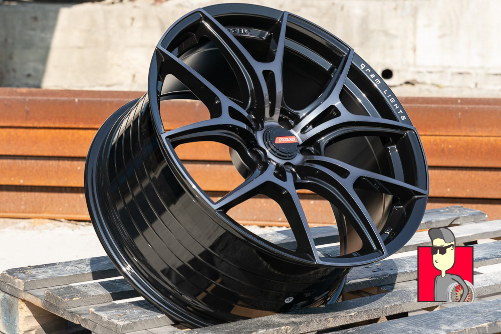 Комплект дисков Rays Gram Lights 19x9.5 et38 5x114.3