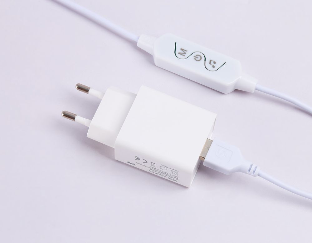 Ambrella Светильник светодиодный напольный RGB с пультом LineTech FL8025