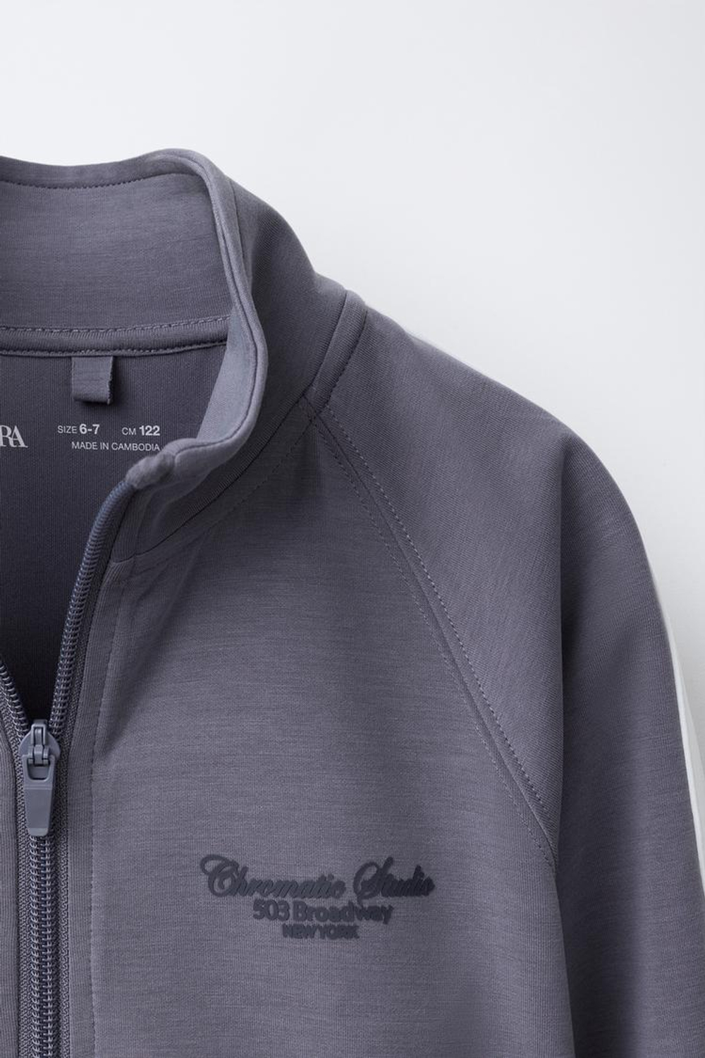 ZARA ТОЛСТОВКА С КОНТРАСТНЫМИ ПОЛОСАМИ ИЗ МОДАЛА, СЕРЫЙ