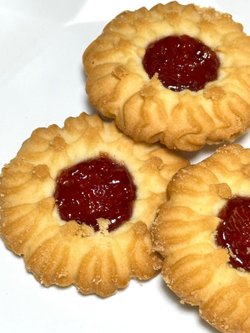 Печенье песочное с вишневым джемом 500гр