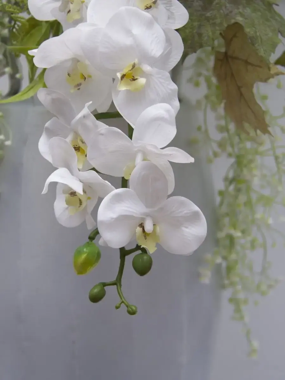 Композиция в напольной вазе "Орхидея"