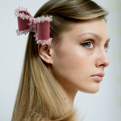 Бант-бабочка S розовый с хрустальным декором