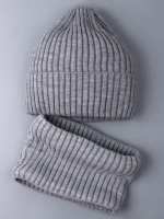 Шапка для мальчика со снудом осенняя