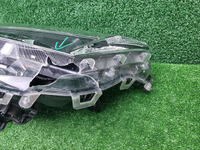 Фара правая Toyota RAV4 5 XA50 (2018-н.в.) LED