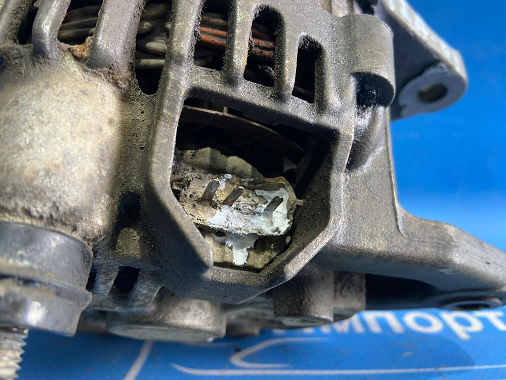 Генератор MITSUBISHI LANCER 2000