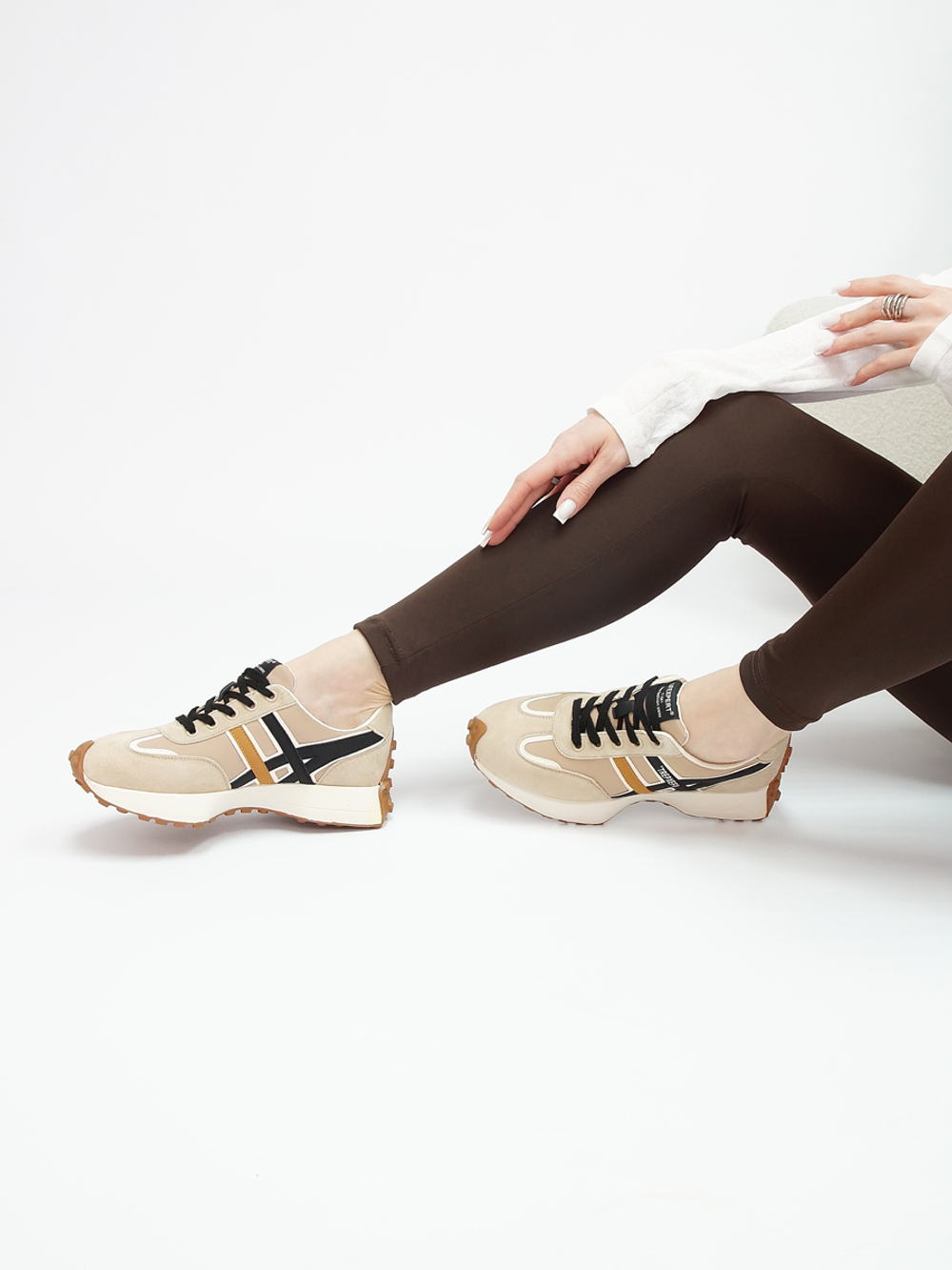 Кроссовки женские демисезонные