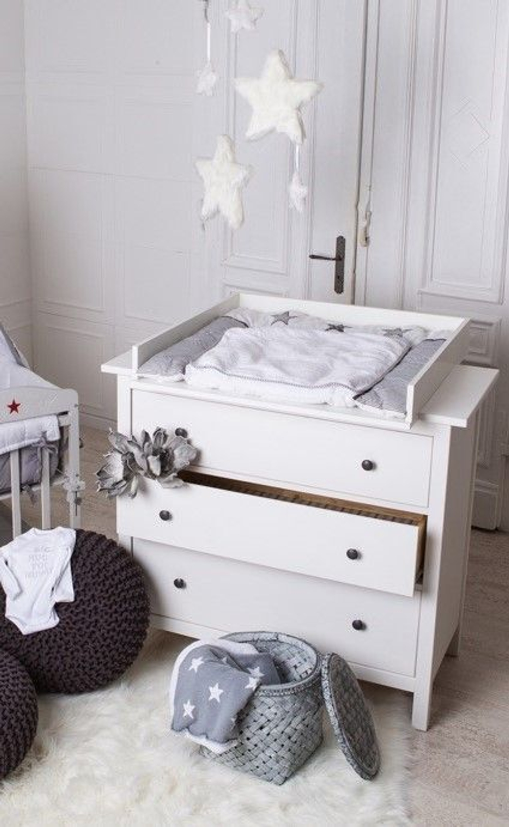 Комод деревянный с 3 ящиками Тарва 76х92х40 см из массива сосны