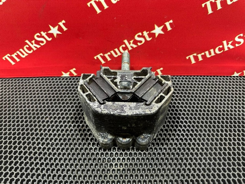 Подушка двигателя передняя 2021г.