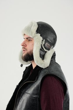 Мужская шапка из натуральной овчины