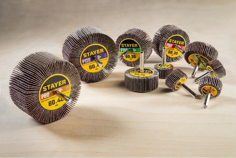 Круг шлифовальный лепестковый на шпильке STAYER P120, 30x15 мм 36606-120