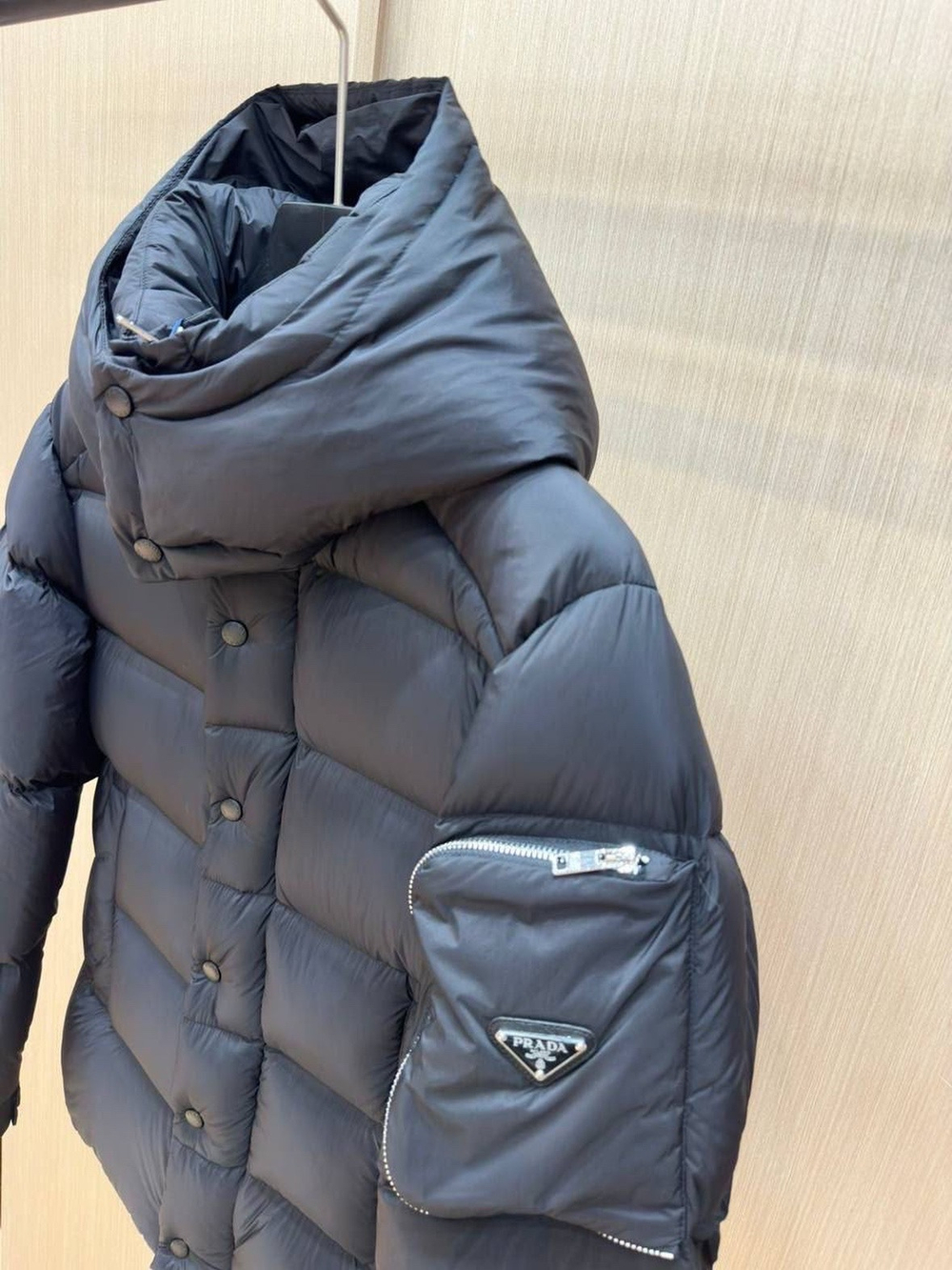 Пуховик Prada