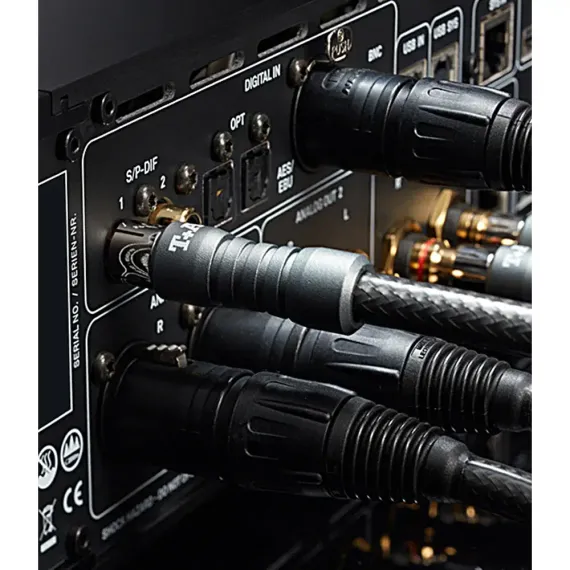 T+A DAC 200 Black