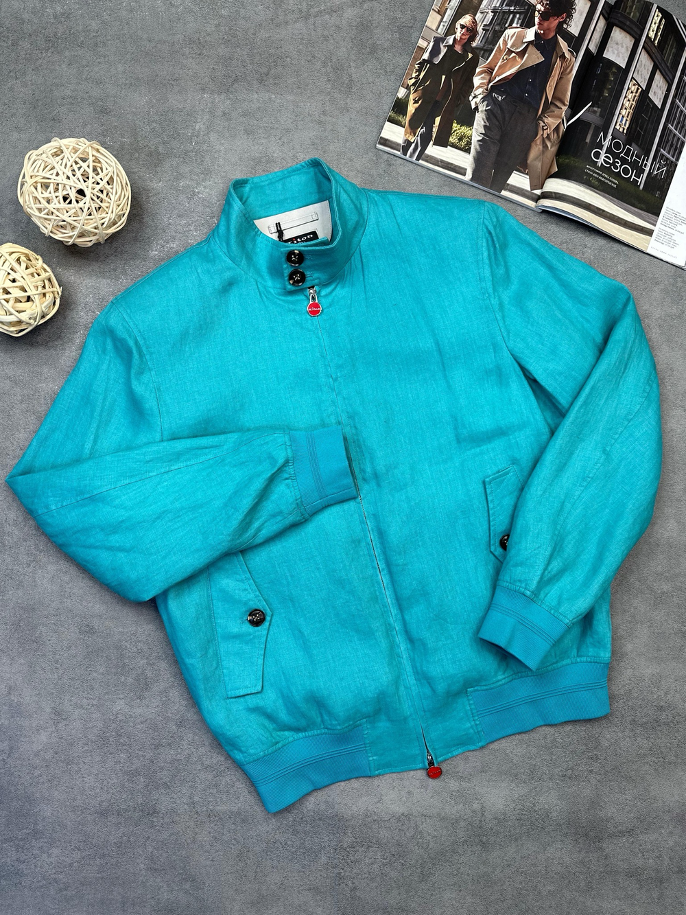Бомбер льняной Kiton