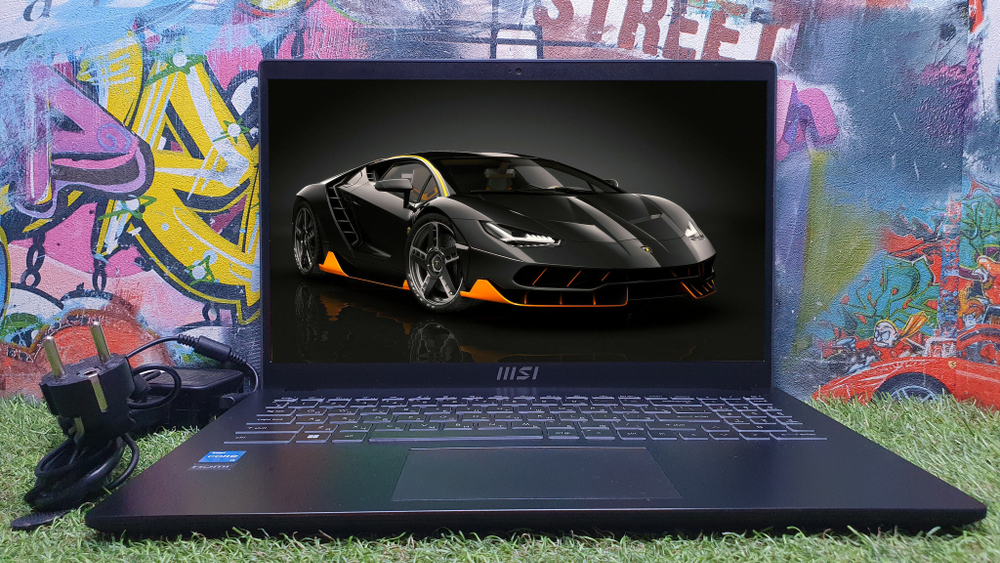 Ноутбук ультрабук MSI i3-12/8Gb/FHD