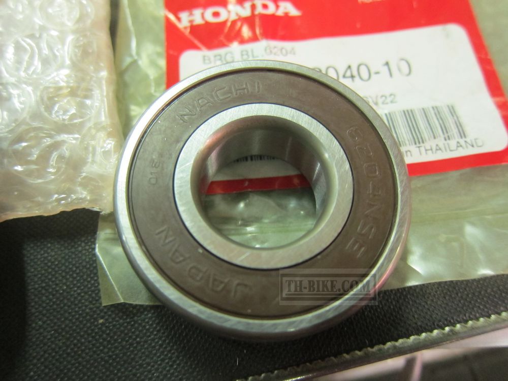 96150-62040-10. BEARING, RADIAL BALL, 6204UU