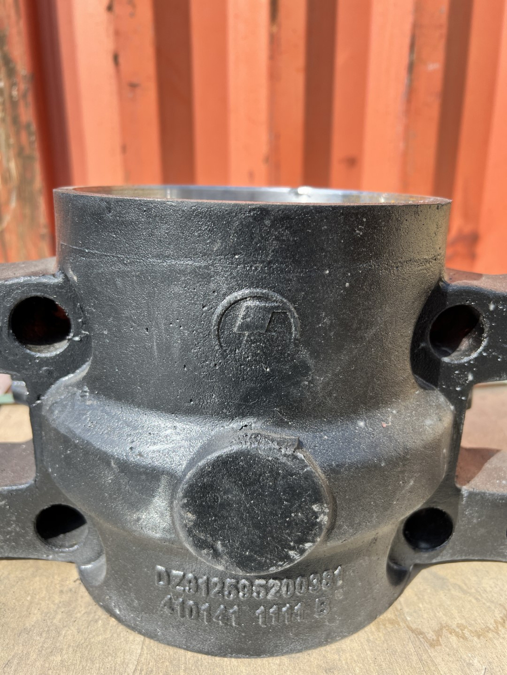 Букса балансира, SHAANXI, F3000, DZ91255920038, DZ91259520038 (4 стремянки)