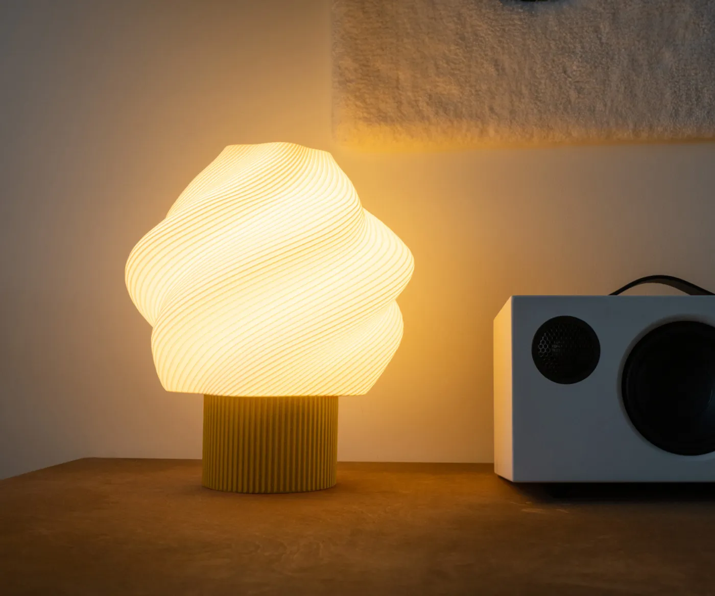 Лампа настольная Cream Yellow