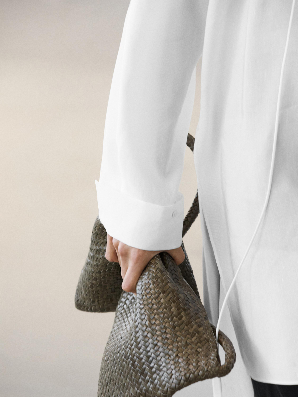 Massimo Dutti Льняная рубашка свободного кроя с воротником-стойкой, белый