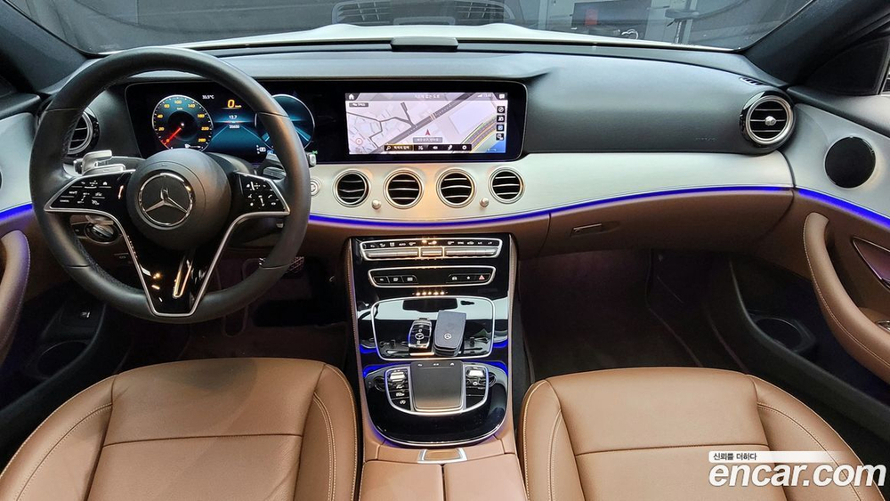 Mercedes-Benz E-Class W213 E250 Avangarde (01.2021)