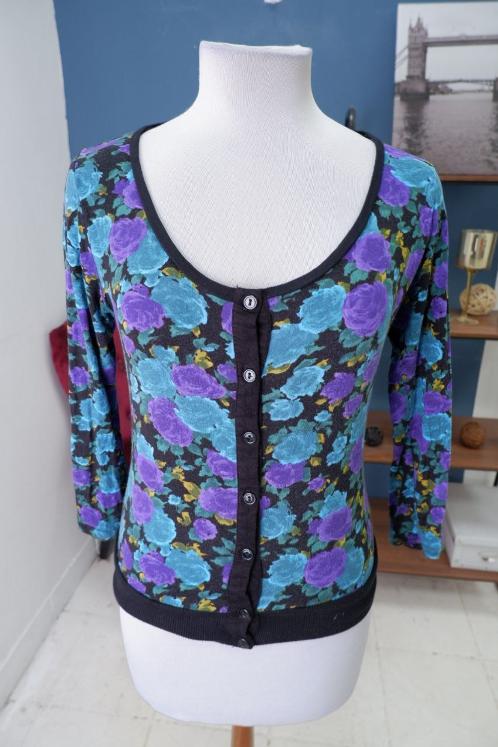 Джемпер New Look на пуговицах 42 размер