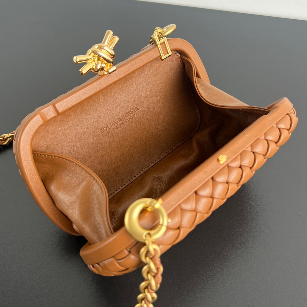 Bottega Veneta Knot
