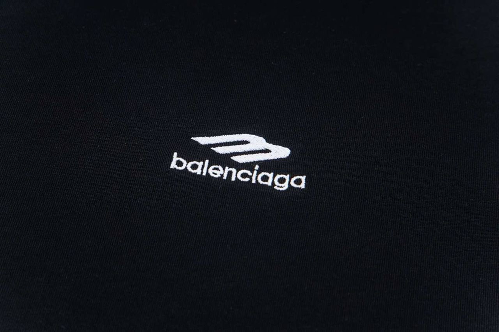 Футболка Balenciaga