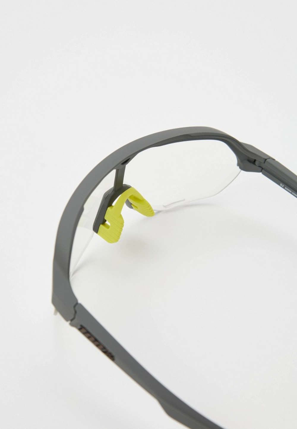 Спортивные очки 100% S2 / Soft Tact Cool Grey / Photochromic Lens OS