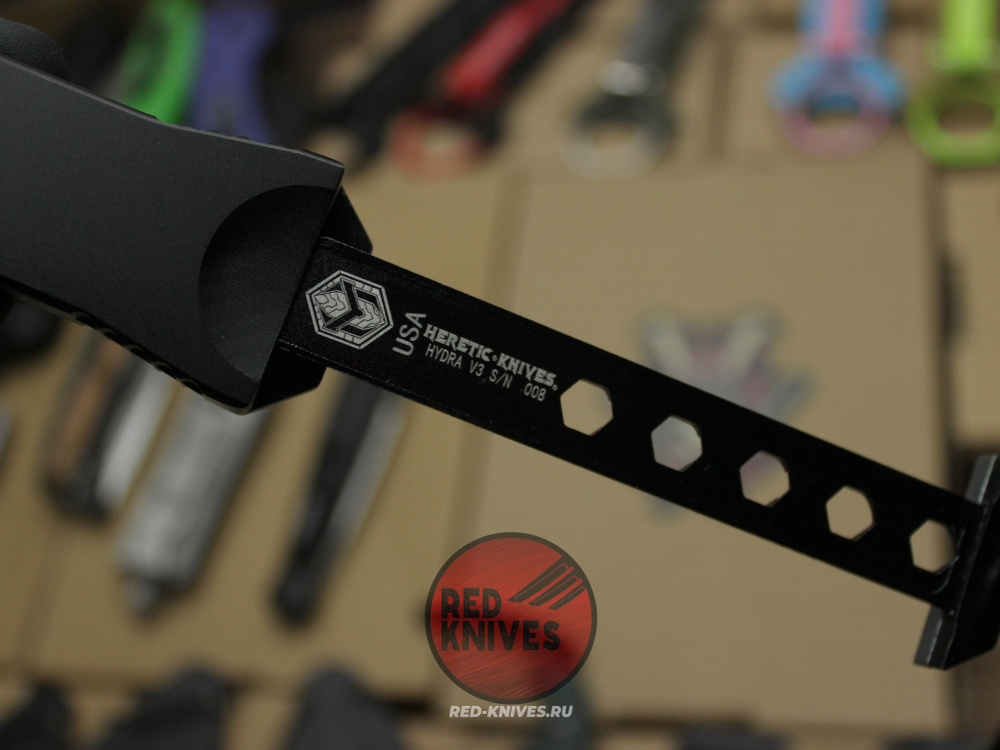 Нож Heretic Hydra V4 Single Edge T/E Tanto - черная рукоять, светлый клинок
