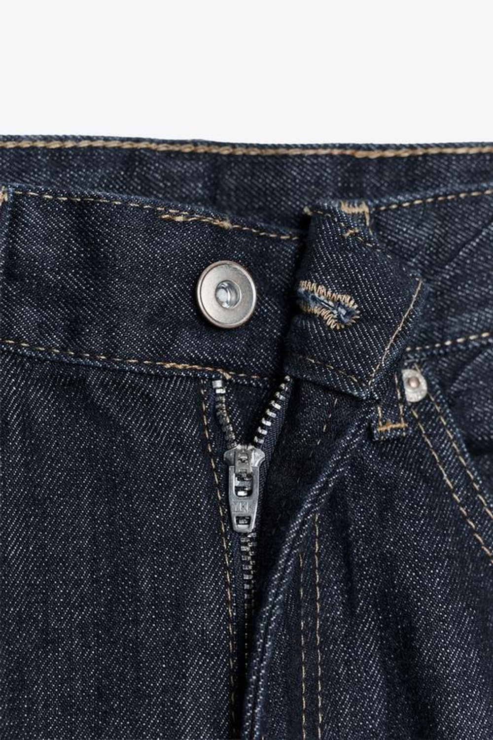 ZARA ПРЯМЫЕ ДЖИНСЫ TRF С ВЫСОКОЙ ПОСАДКОЙ И ХЛЯСТИКОМ, ТЕМНЫЙ ИНДИГО