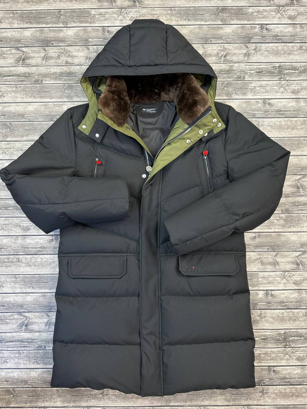 Пуховик Kiton