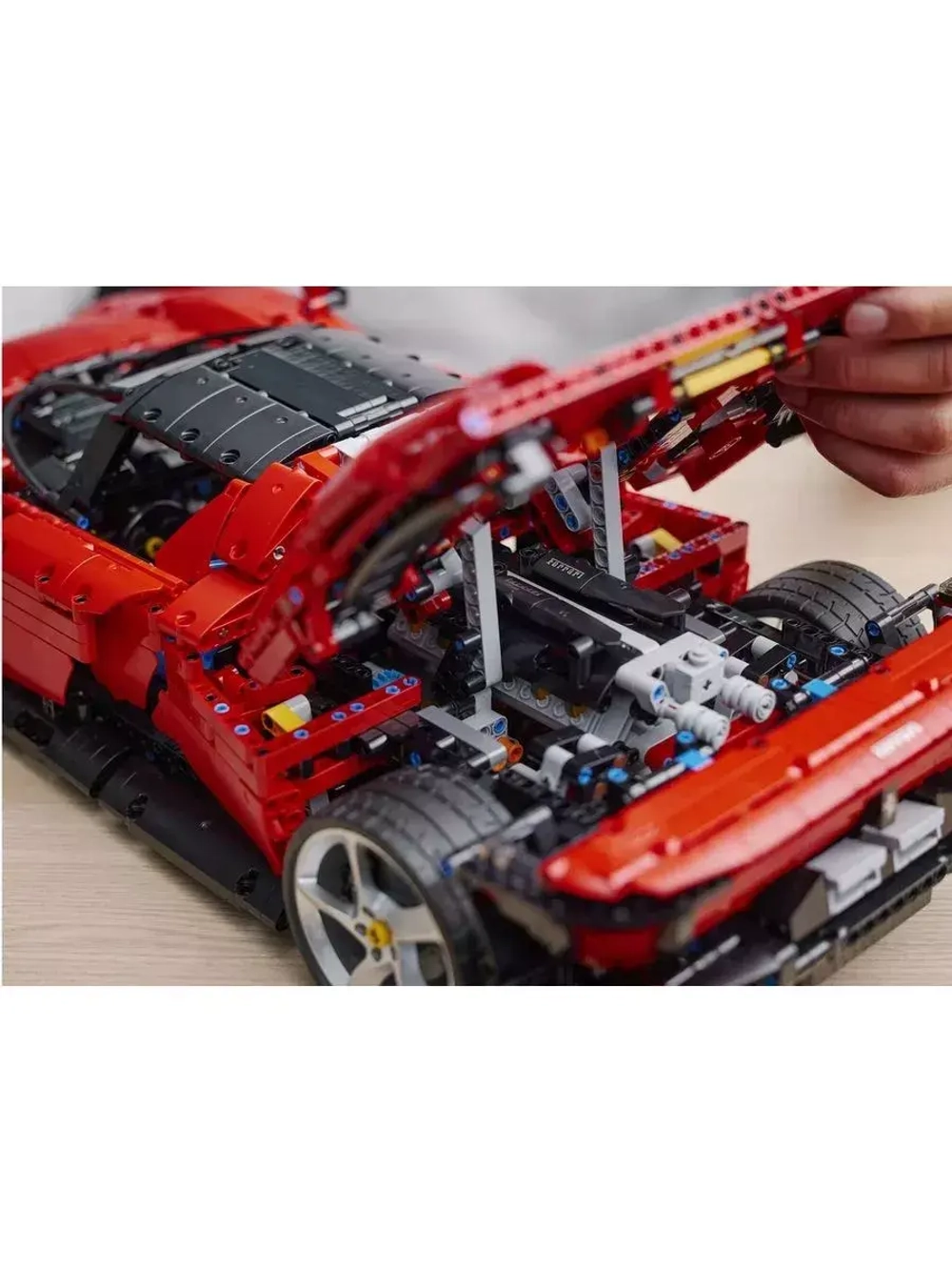 Конструктор гоночный автомобиль Ferrari Daytona SP3 3778 дет