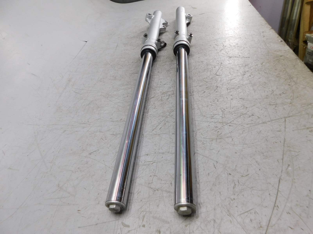 Перья вилки Yamaha Serow 250 DG11J