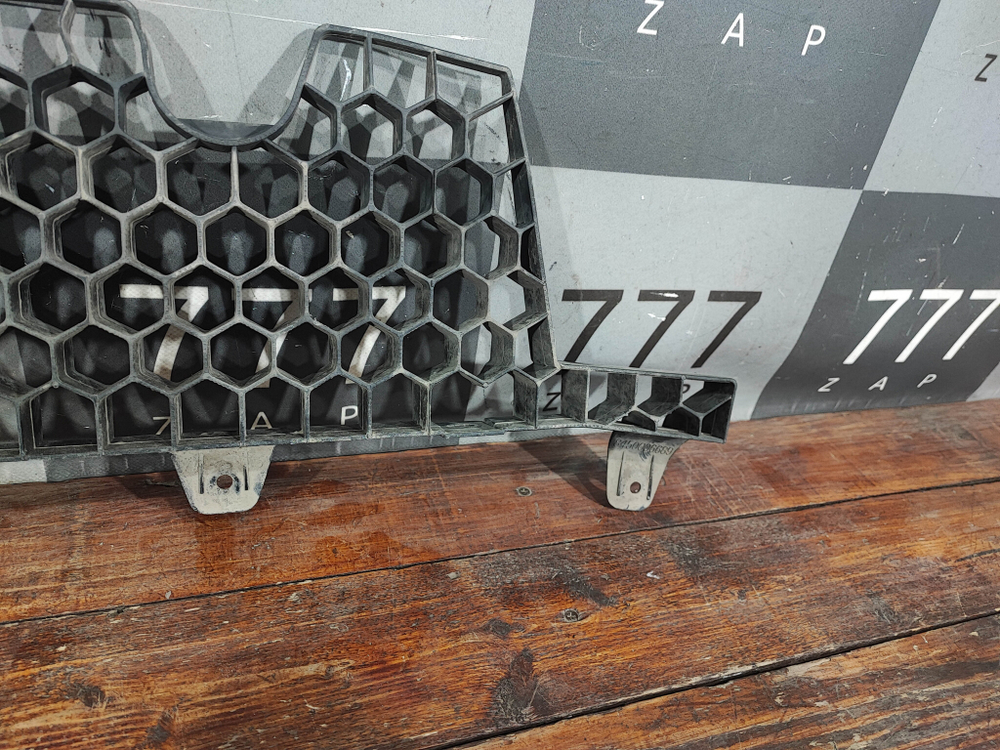 Усилитель переднего бампера нижний LADA Vesta 15-нв Б/У Оригинал 8450006689