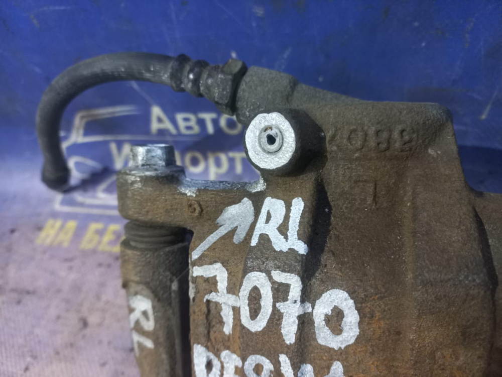 Суппорт тормозной задний левый MITSUBISHI DELICA 1997-2007