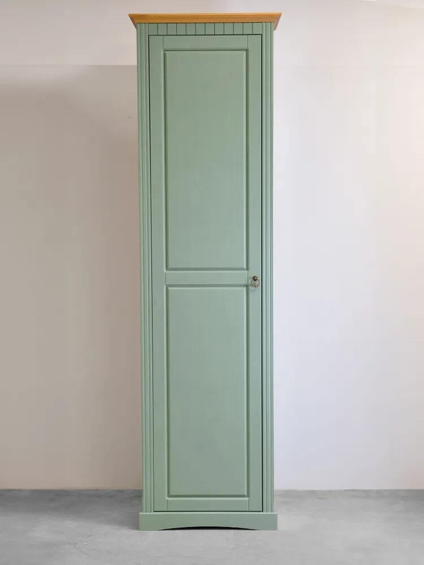 Шкаф распашной для одежды Неаполь из натурального дерева, эвкалипт