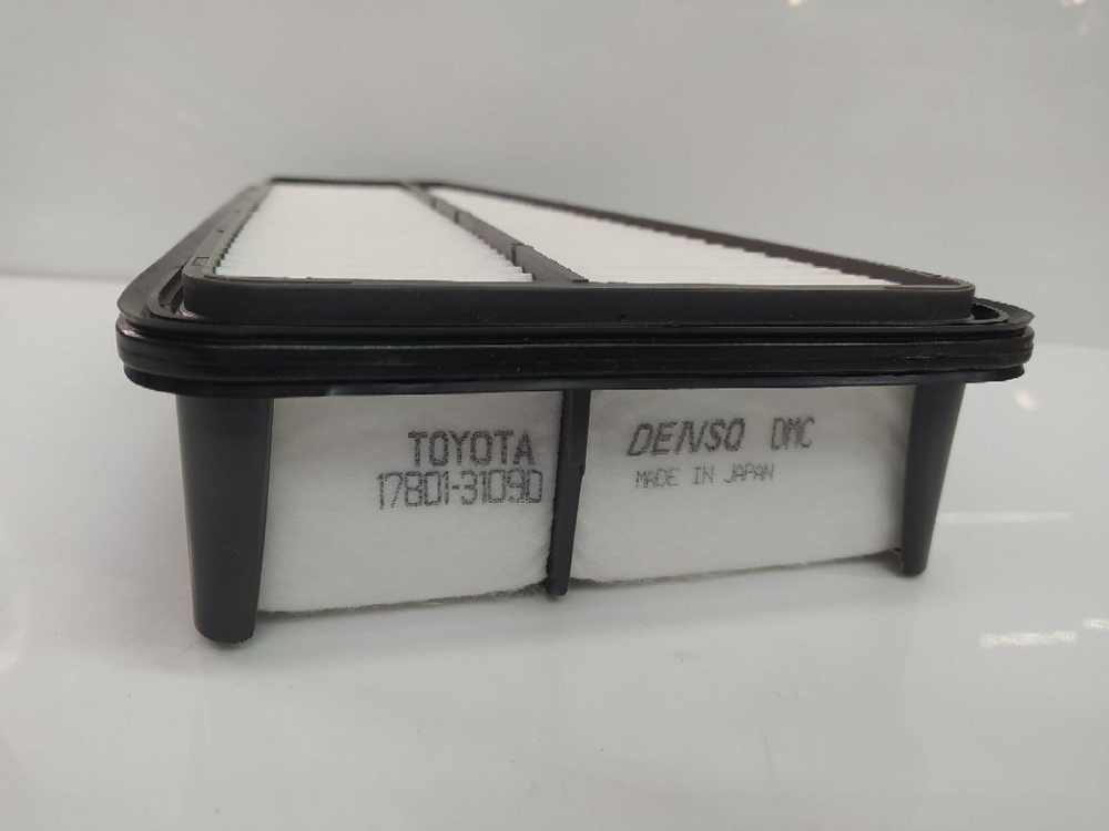 Фильтр воздушный 1780131090 TOYOTA Land Cruiser Prado